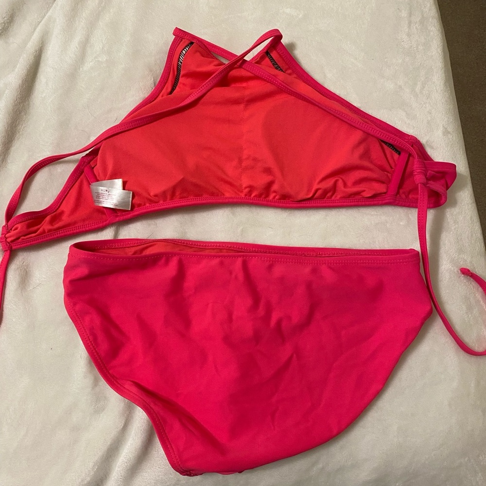 Pink bikini - Picture 4 of 5